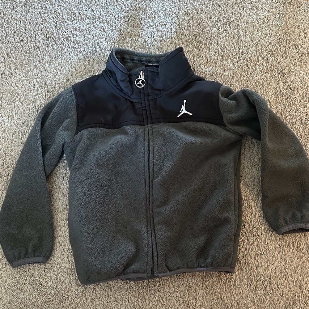 Jordan Kids Fleece Jacket in Charcoal and Black